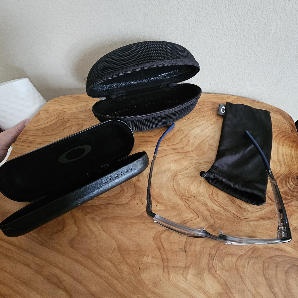 Oakley Airdrop Glasses With Case - Picture 6 of 11